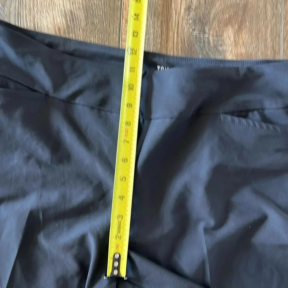 Tail Women's Black Ankle Pants - Picture 15 of 16